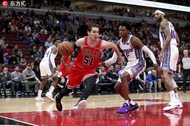 一名36岁 一名36岁